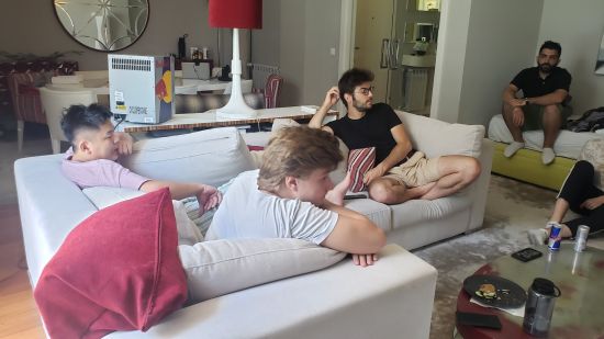 在Windows 10支持结束前如何通过Windows 11 AI+ PC保护您的安全