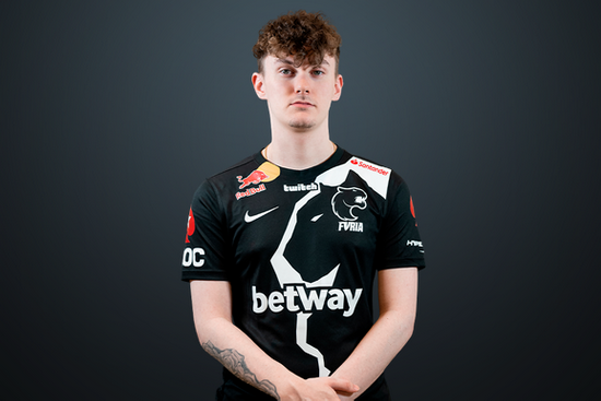 广东首届粤超电竞联赛佛山开赛打造电竞新热潮